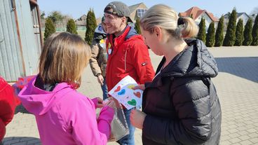 Akcję „Koła kręcą się w temacie ASD” zorganizowano w Gromadzicach